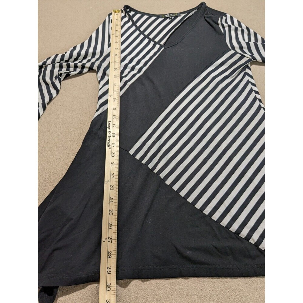 Lior Paris Black & White Stripes, Geometric Pattern Tunic with V-Neck Collar SM - Picture 8 of 10